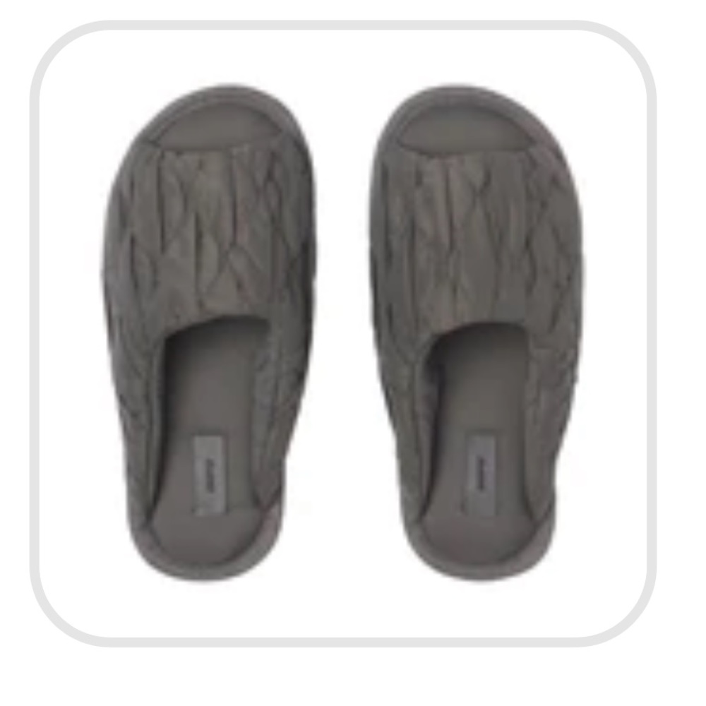 Skims Quilted slipper